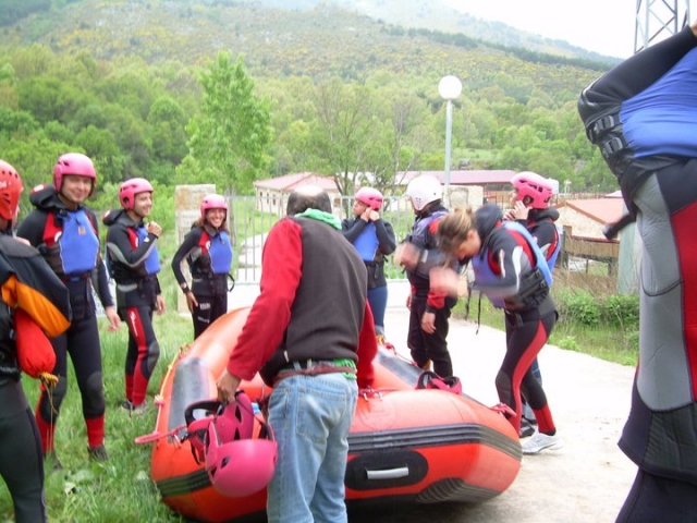  Rafting in Tomes 